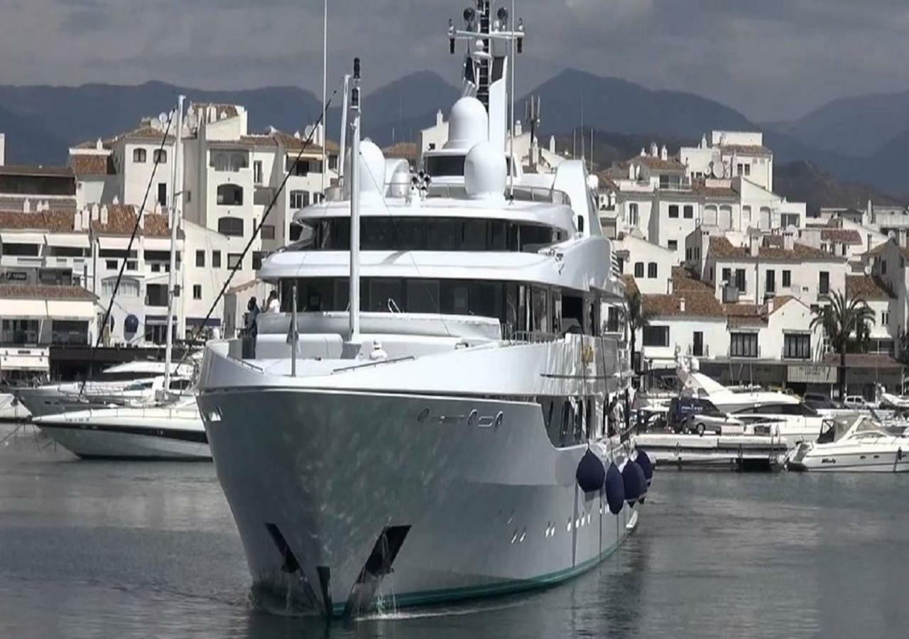 Beachfront Luxury Apartment, Puerto Banus, Marbella Exterior photo